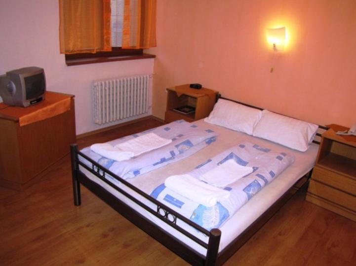 Hotel Slovan Zilina Exterior photo